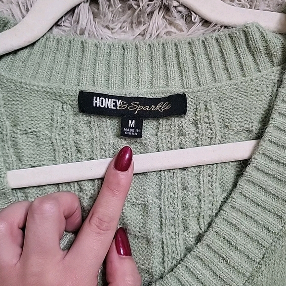 Honey & Sparkle Cropped Sweater Vest Cable Knit Light Green Size Medium M - Picture 3 of 7